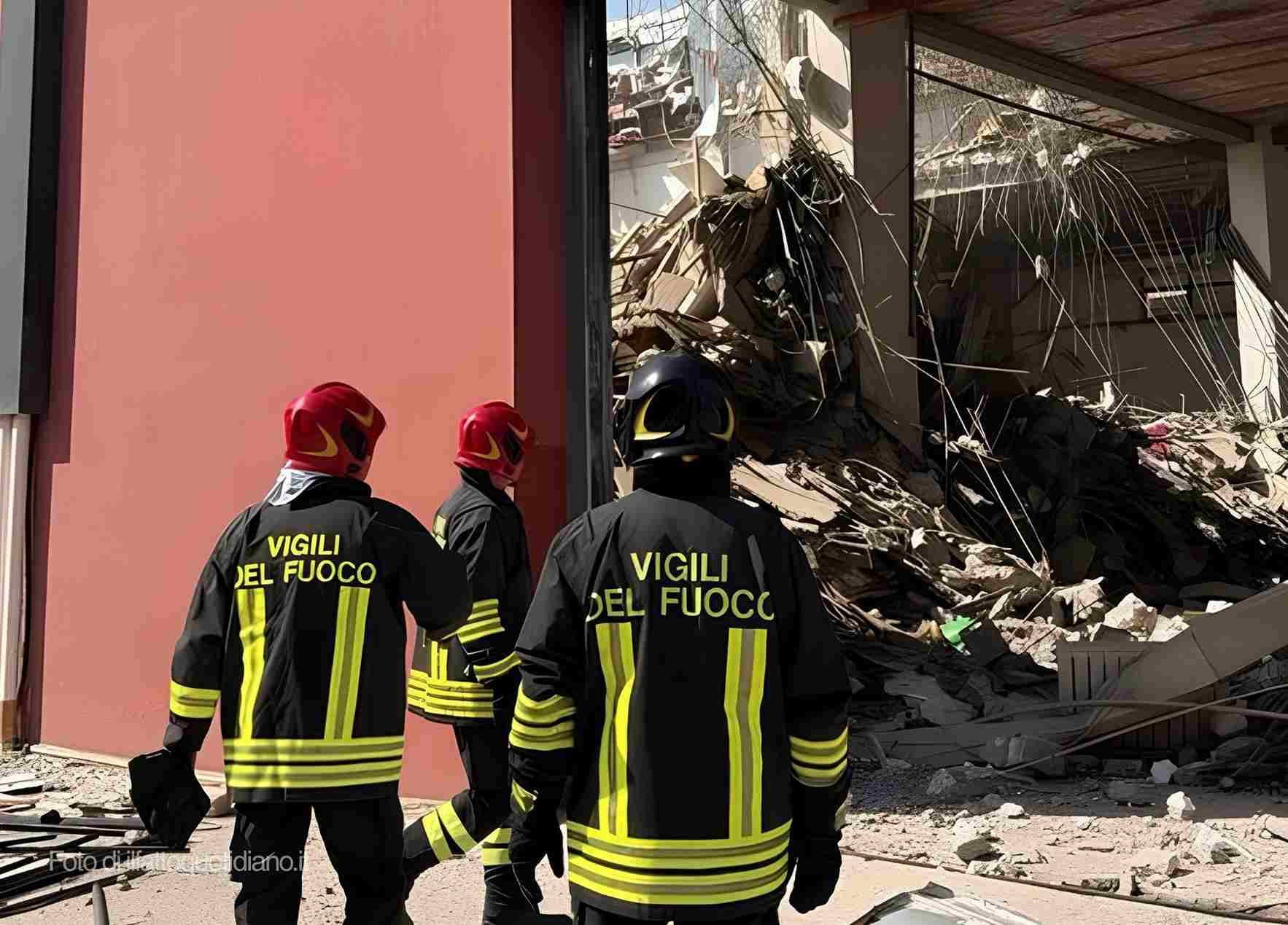 Crolla palazzina a Messina: almeno sette dispersi